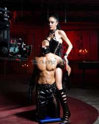 Shemale-AsianHUGEdol-9365772 